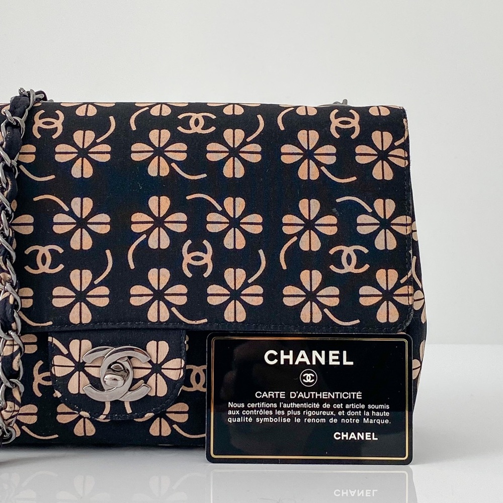 Chanel Shoulder Bag (3 Ways) - Picture 14 of 15